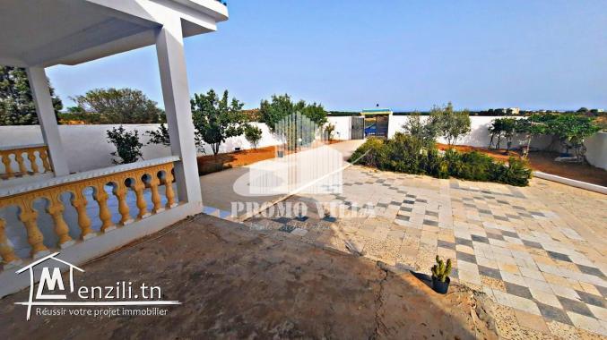 A vendre une maison spacieuse avec un grand jardin