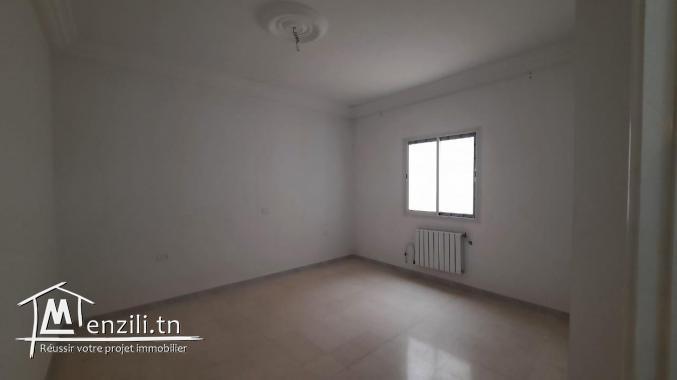 A vendre une maison située dans une zone calme à Hammamet