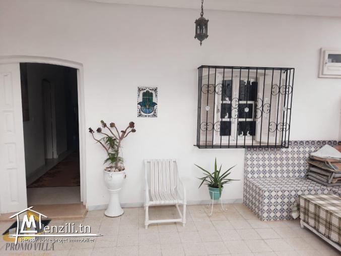 villa située dans un quartier calme à Hammamet Nord proche de Carrefour Market