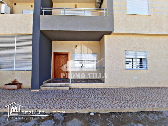 un bel appartement S+2 de haut standing au réez de chaussé