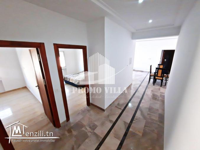 un bel appartement S+2 de haut standing au réez de chaussé