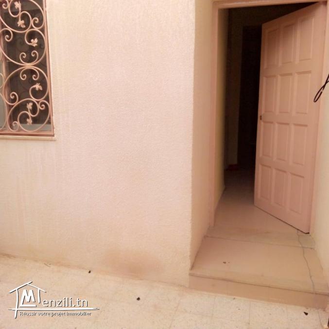 Une belle maison situé dans une cartier calme à vendre