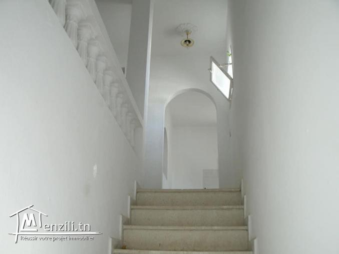 A Vendre une villa au El Omrane Supérieur