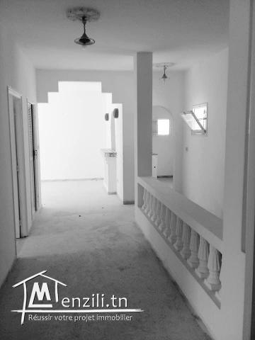 A Vendre une villa au El Omrane Supérieur