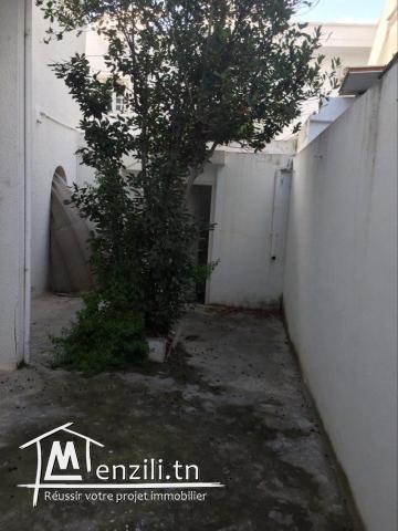 A vendre une villa à Hedi Chaker Bardo