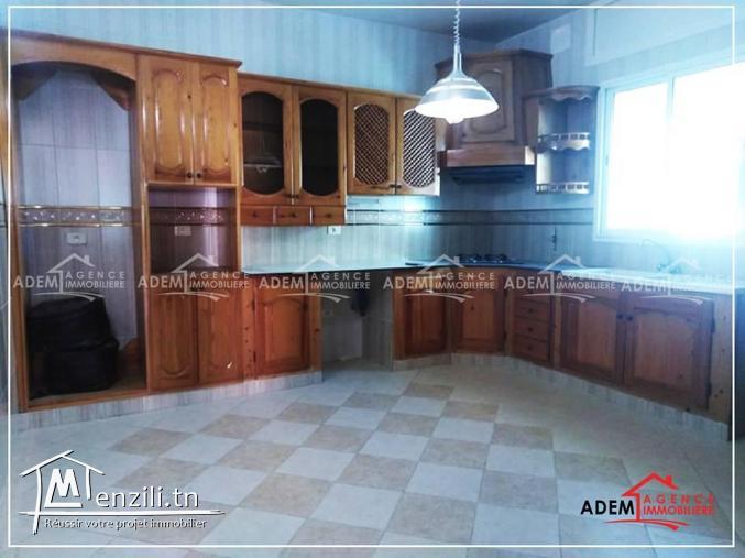 Spacieux étage de villa S3 de bon standing