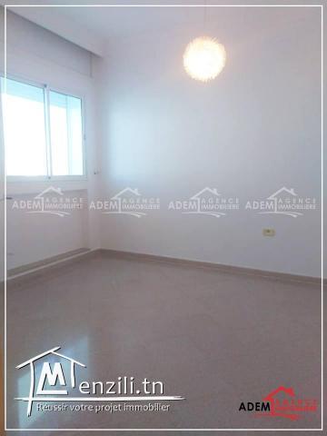 Duplex S3 au RDC avec jardin et abri voiture