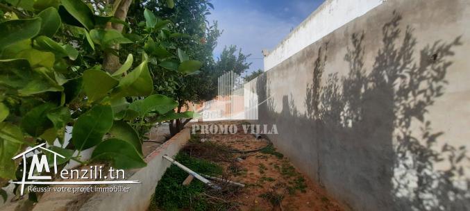 une maison inachevée proche de tout les commodités nécessaires à Hammamet