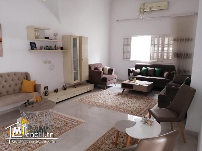 une propriété sur trois niveaux en plein centre ville Hammamet