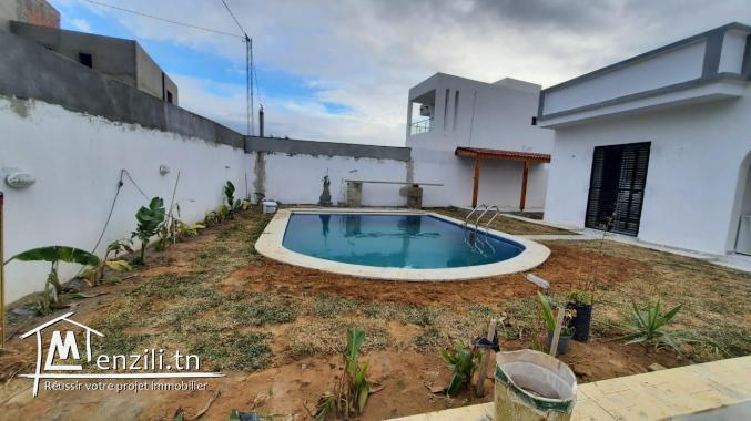 Une superbe villa avec piscine en cours de finition clé en main