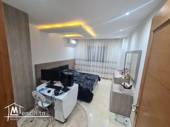 S3 Richement meublé