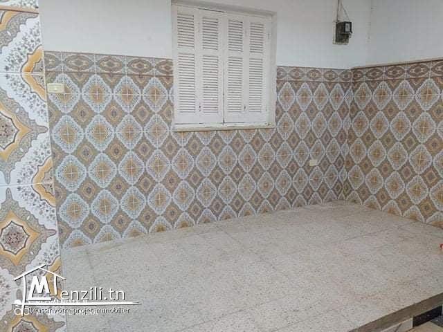 Deux maisons séparer chacunes de type s+2