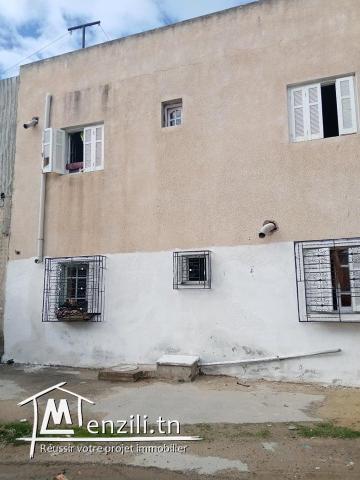 Deux maisons séparer chacunes de type s+2