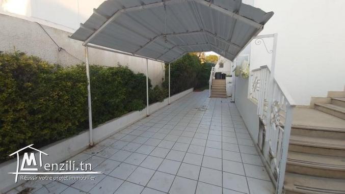 Etage de Villa a la Marsa Cité el Wiffak