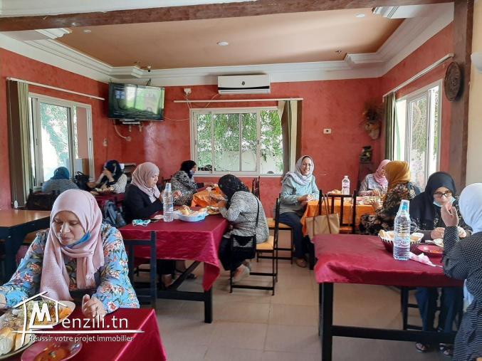 Restaurant équipé + 2 Etages habitable