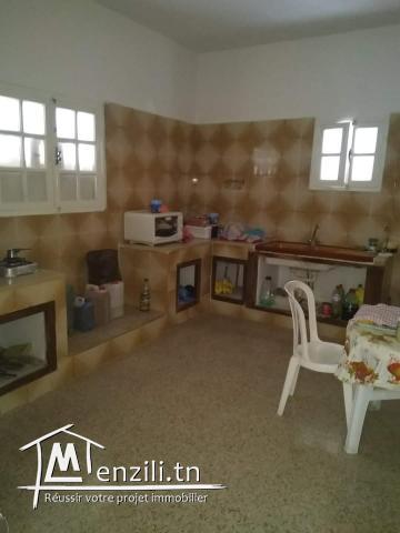 Villa titré en  pleine centre ville Gabès