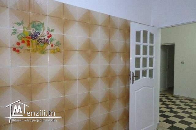 Villa titré en  pleine centre ville Gabès