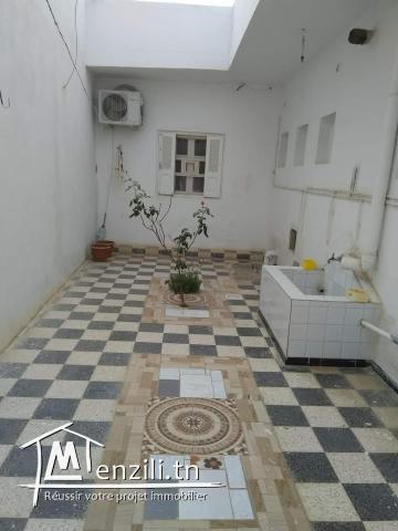 Villa titré en  pleine centre ville Gabès