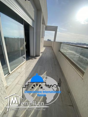 un appartement S+2 luxueusement meublé tout neuf