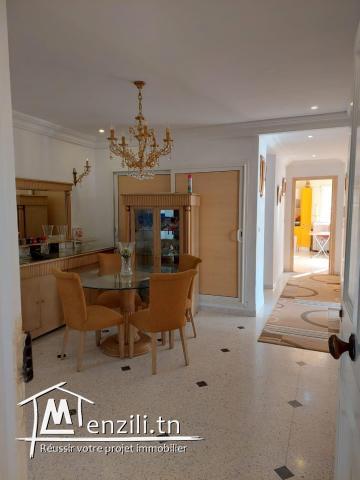 appartement (S+3) dans une résidence de 4 étages situe au 1er étage