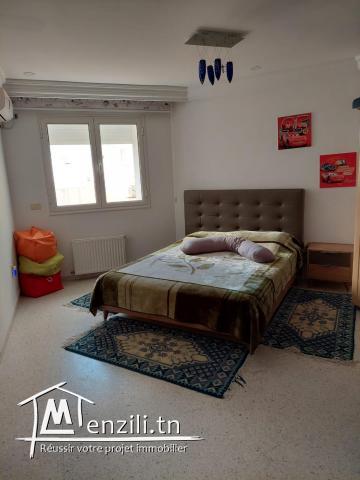 appartement (S+3) dans une résidence de 4 étages situe au 1er étage