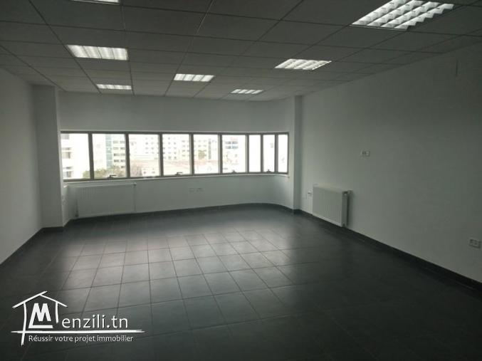 Etage de bureau de haut standing