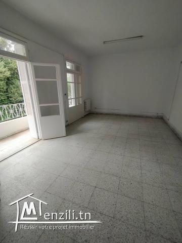 villa sur deux étages usage bureautique