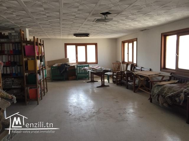 A vendre Une coquette immeuble à sidi hassine