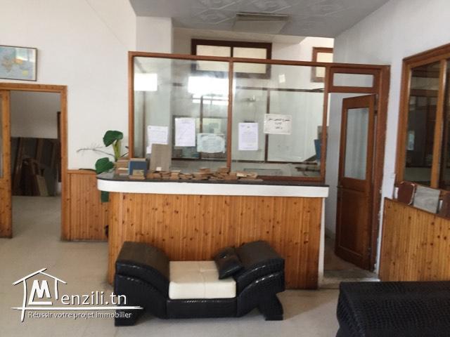 A vendre Une coquette immeuble à sidi hassine