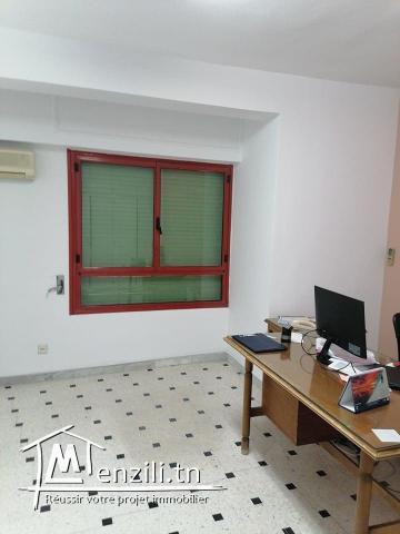 Immeuble bureautique à louer à route Teniour