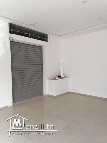 Magasin neuf à louer à route Mahida