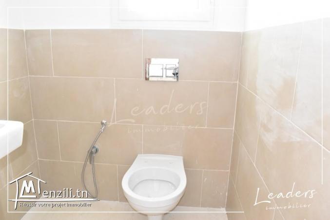 un BUREAU COMMERCIAL S+1 situé à BORJ LOUZIR / 27246333