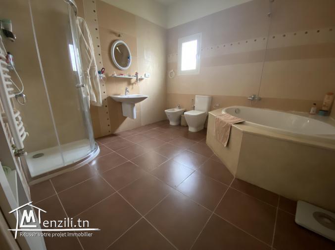 Villa à vendre aux Jardins de Denden (El Agba)