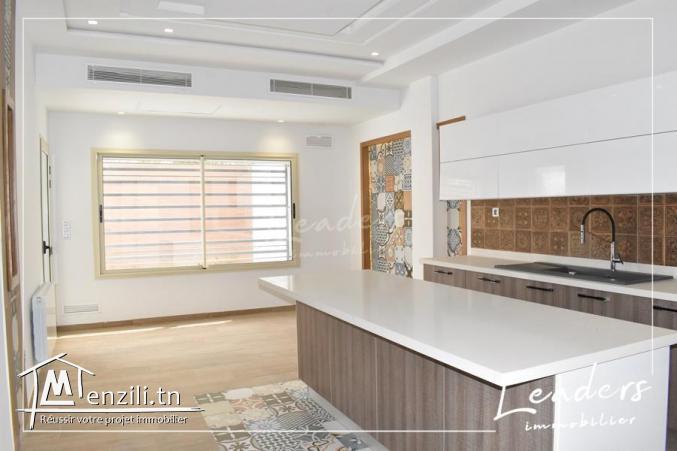 un triplex s+5 haut standing à La Soukra / 27246333