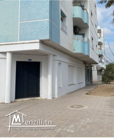 A VENDRE LOCAL COMMERCIAL  de 150m² à Rades plage