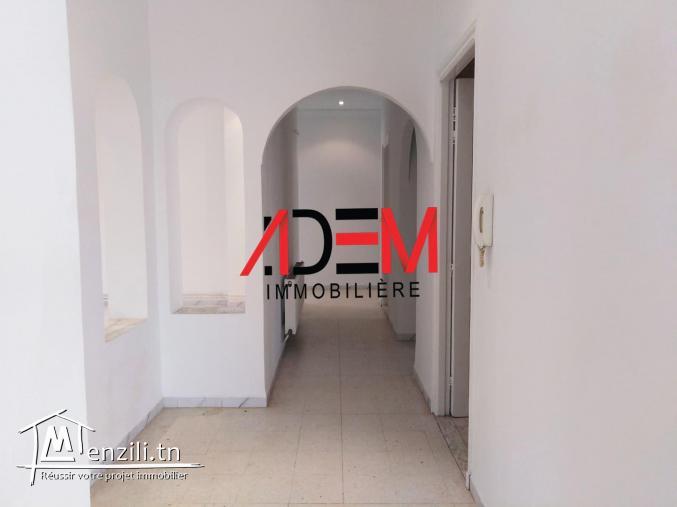 Spacieux étage de villa de 200m² bien situé à Sahlou