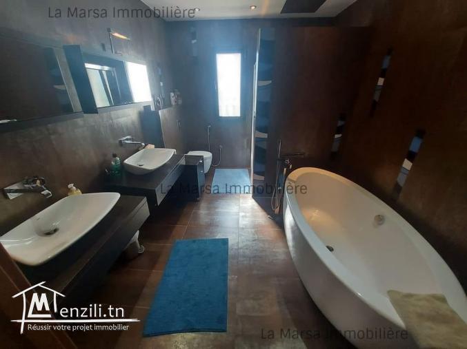 A Louer villa s4 avec piscine et jardin , Carthage