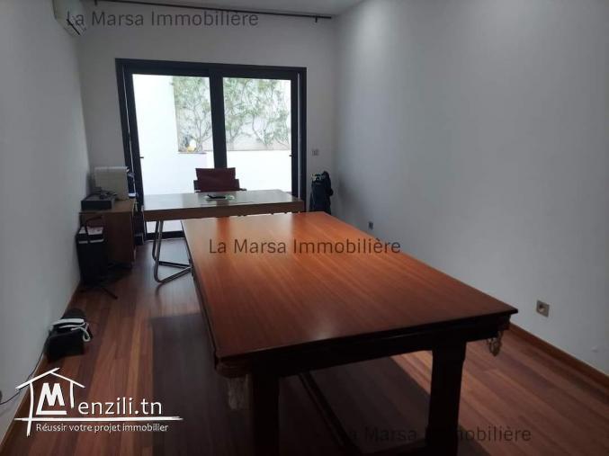 A Louer villa s4 avec piscine et jardin , Carthage