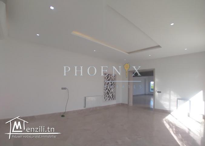 ETAGE DE VILLA VUE DEGAGEE AU LAC 2