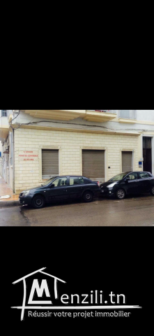 A vendre local commercial fond de commerce.