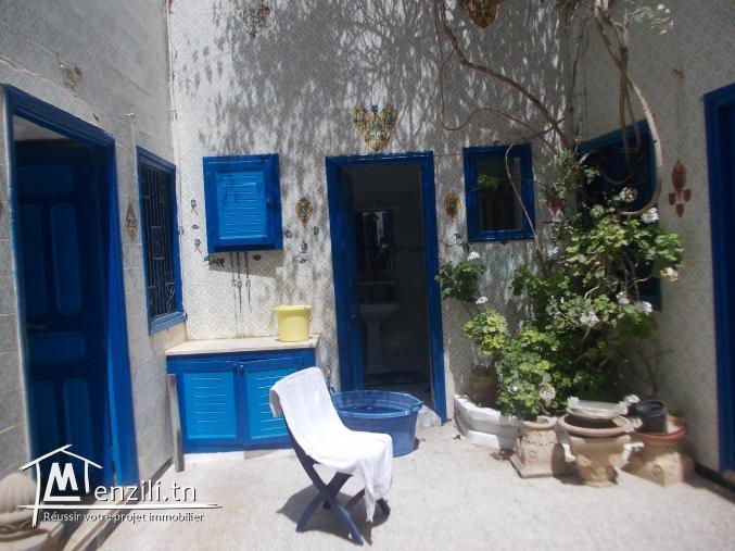 Maison Traditionelle Borj el ras Mahdia pied dans l'eau