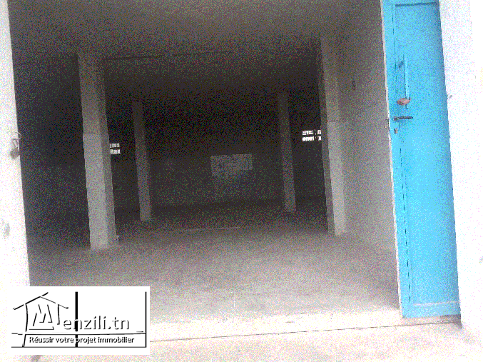 à louer un dépôt commercial à Borj touil