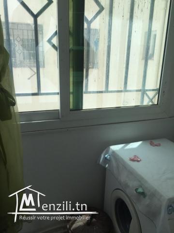 a l'ouer appartement meubler residence mariem kram ouest 500 metre de voire du kram tel 9532034...