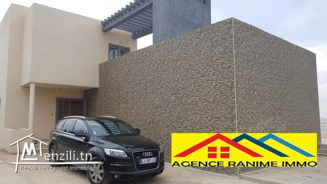 Charmante villa ds 640m2 a la plage el haouaria 8045