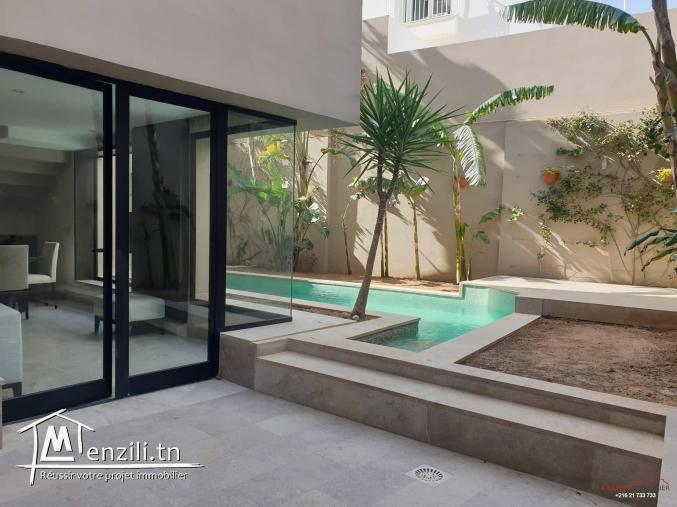 Triplex Meublé a Gammarth