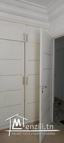 A Vendre appartement s3 à Ain Zaghouan