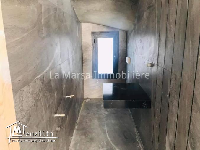 A Vendre villa jumelée s3 à La Marsa