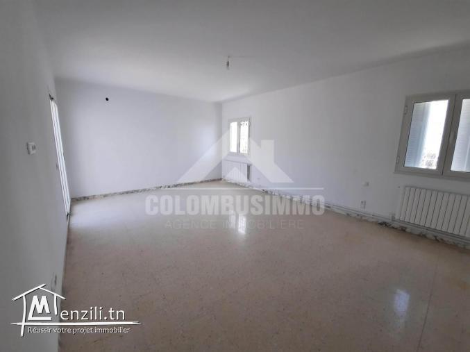 A LOUER VILLA AVEC JARDIN MENZAH 9