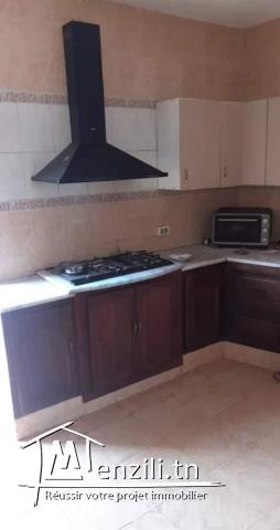 دار كبيرة مع جردين كبيرة في البسباسية الحمامات