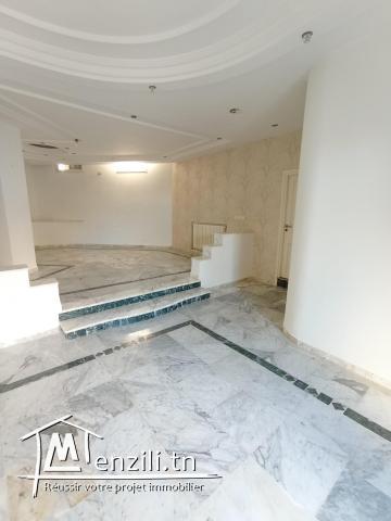 Au jardin d’el menzah2 à louer très joli s+2 RDC d’une villa